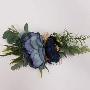 Bohemian floral hair comb